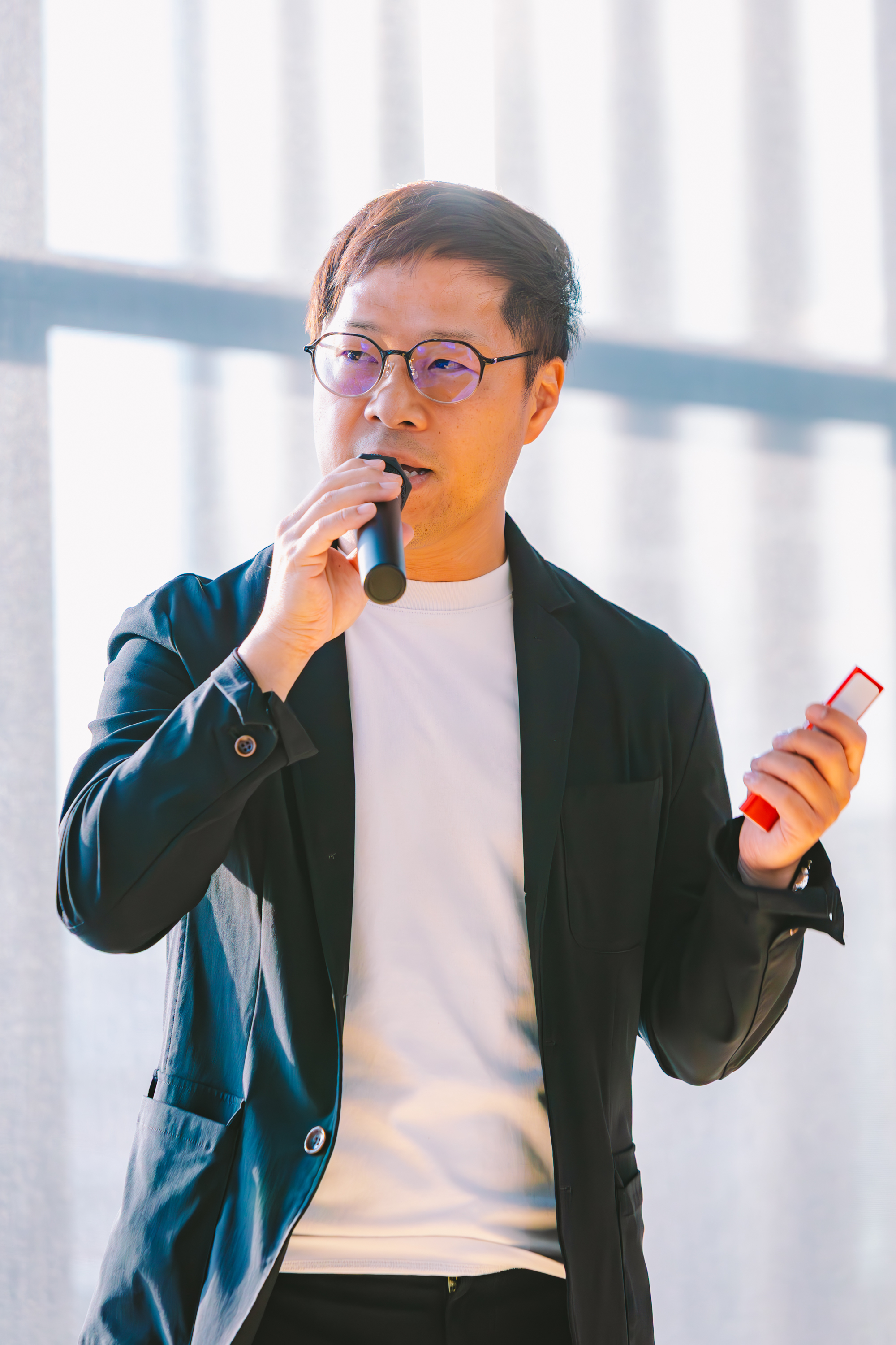 インタビュイー